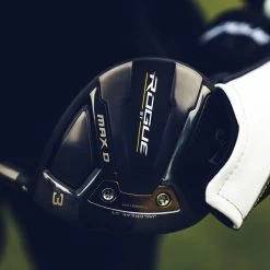 Callaway Rogue ST MAX D Fairway Wood -American Golf Shop 402298 lifestlye 2