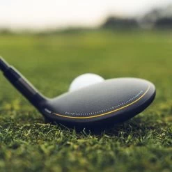 Callaway Rogue ST MAX D Fairway Wood -American Golf Shop 402298 lifestlye 8